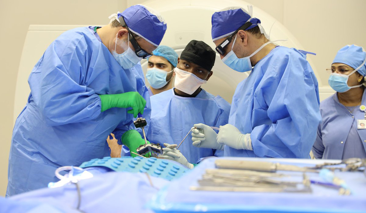 Hamad Medical Corporation Performs First Augmented Reality Navigated Spinal Surgery in Middle East